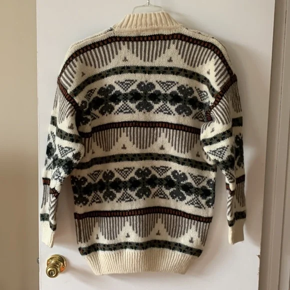 Xiuying 100% wool man sweater. - Picture 4 of 6
